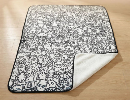 Tinta Blanket laid flat, uncoloured doodle design with sherpa reverse