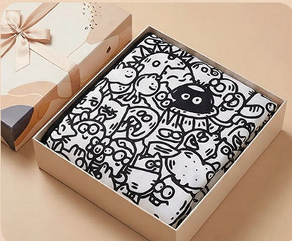 Tinta Blanket folded in its gift box