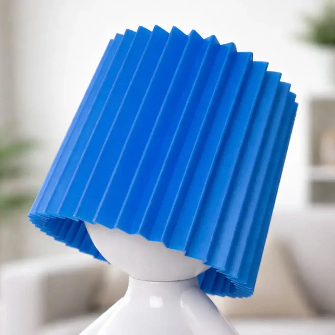 Leo Lamp - Sitting