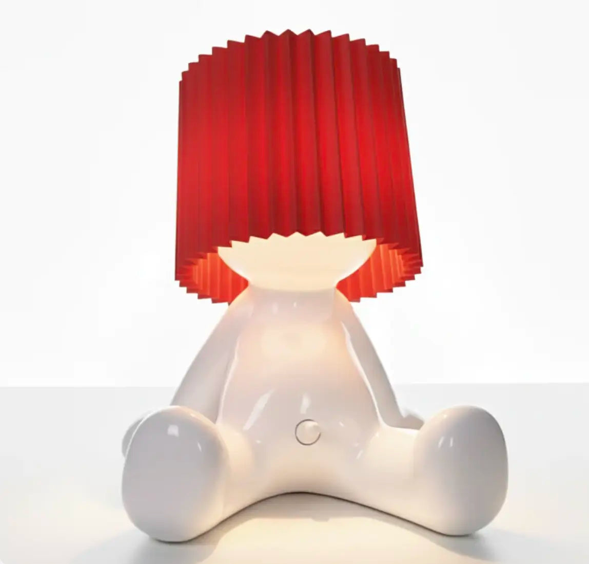 Leo Lamp - Sitting red